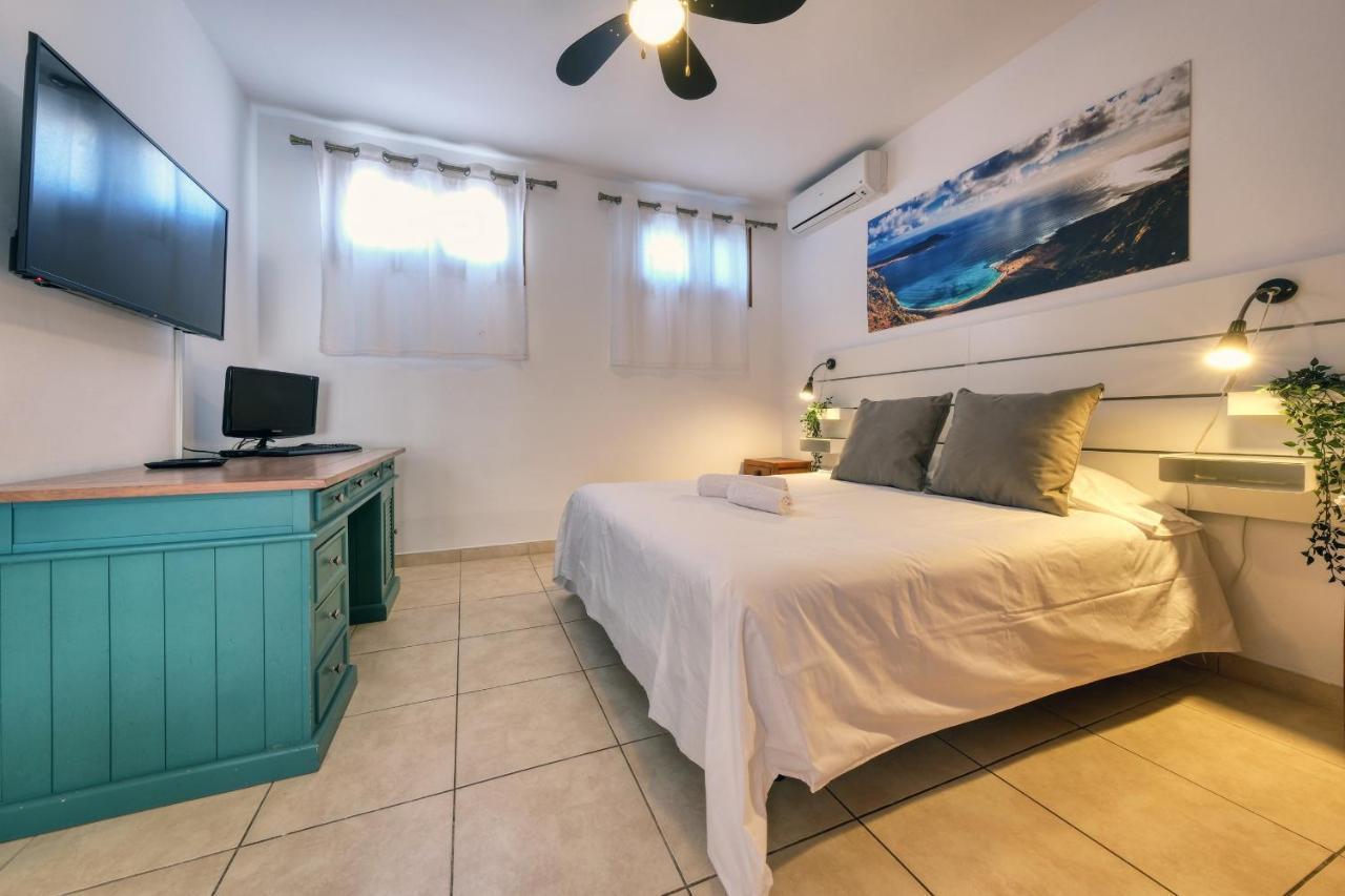 Villa Flavia-Private Pool, Jacuzzi, Sea Views Playa Blanca  Exterior foto